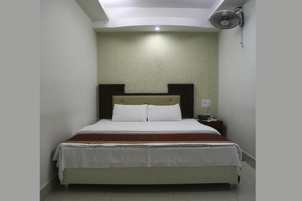 Hotel City Plaza Jessore Exteriör bild