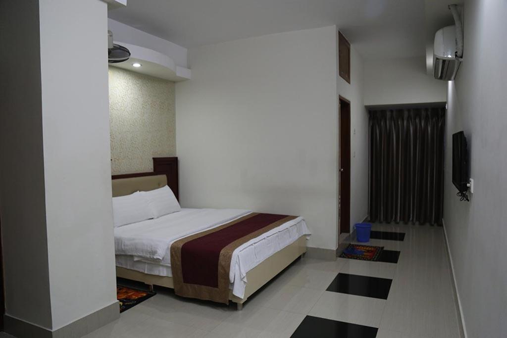 Hotel City Plaza Jessore Exteriör bild