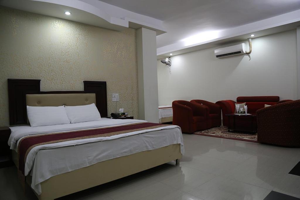 Hotel City Plaza Jessore Exteriör bild